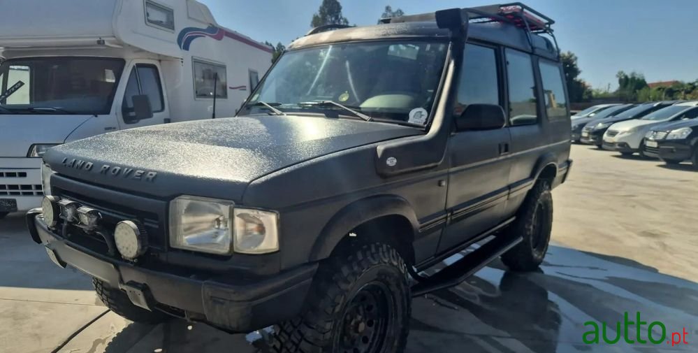 1995' Land Rover Discovery Sport photo #1