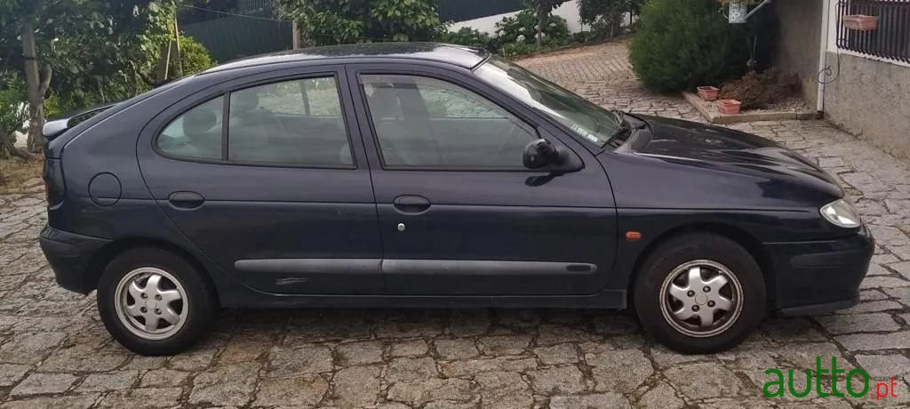 1996' Renault Megane photo #4