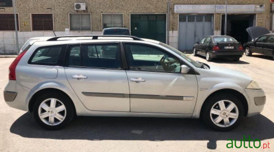 2003' Renault Megane Break photo #3