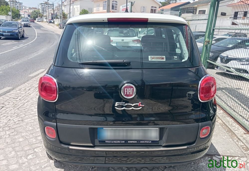 2013' Fiat 500L photo #4