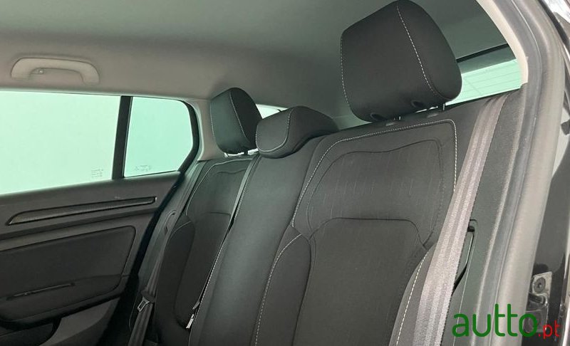 2019' Renault Mégane Sport Tourer photo #3