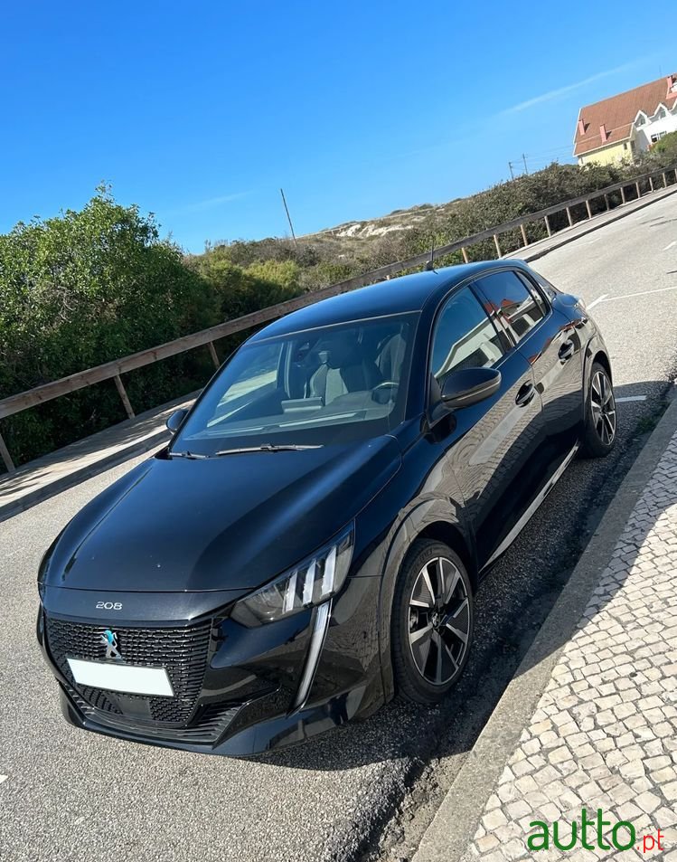 2021' Peugeot e-208 50 Kwh Gt photo #1