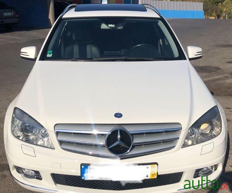 2008' Mercedes-Benz C-220 photo #1