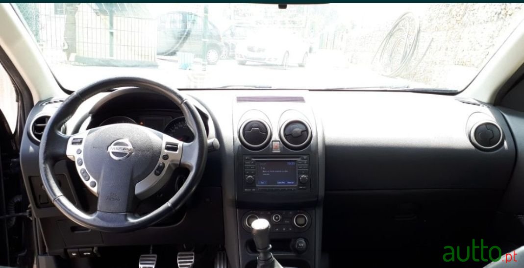 2010' Nissan Qashqai photo #2