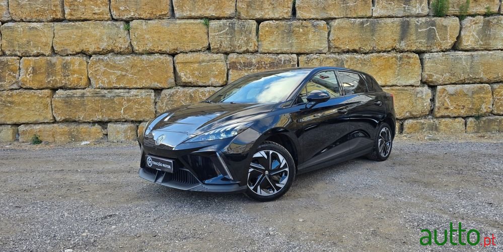 2023' MG MG4 64 Kwh Luxury photo #2