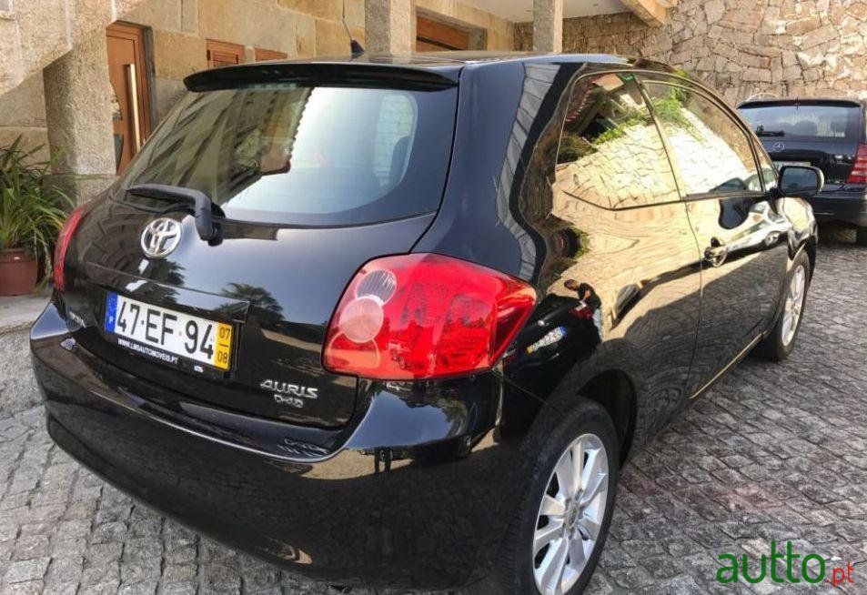 2007' Toyota Auris 1.4 D-4D Sol photo #1