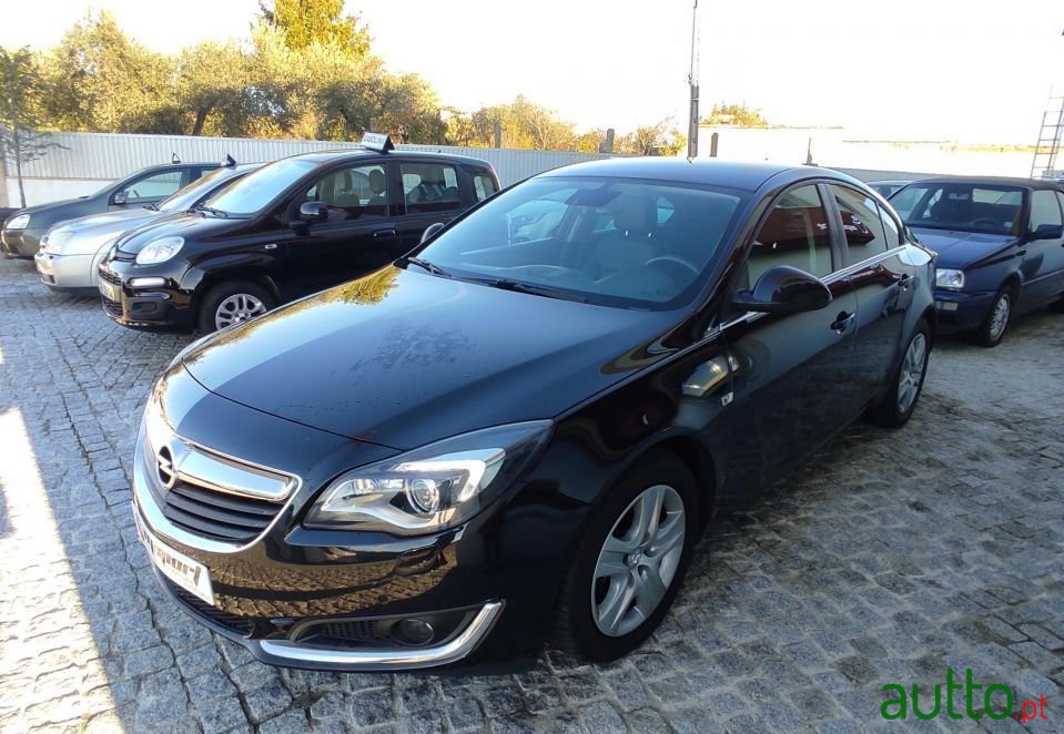 2015' Opel Insignia photo #4