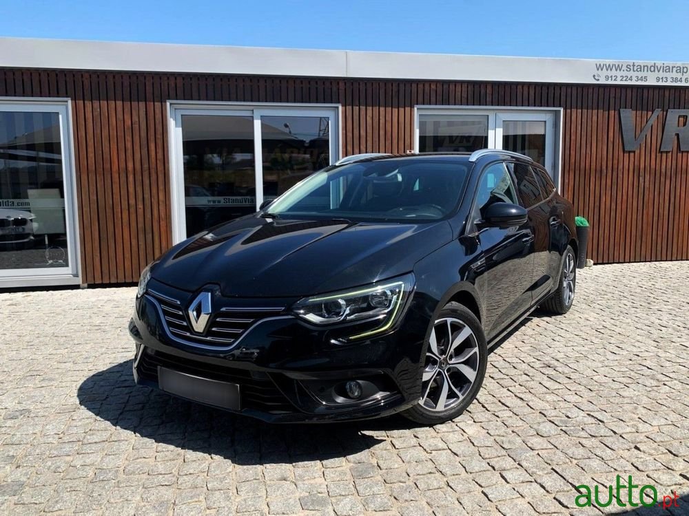 2018' Renault Megane Sport Tourer photo #1