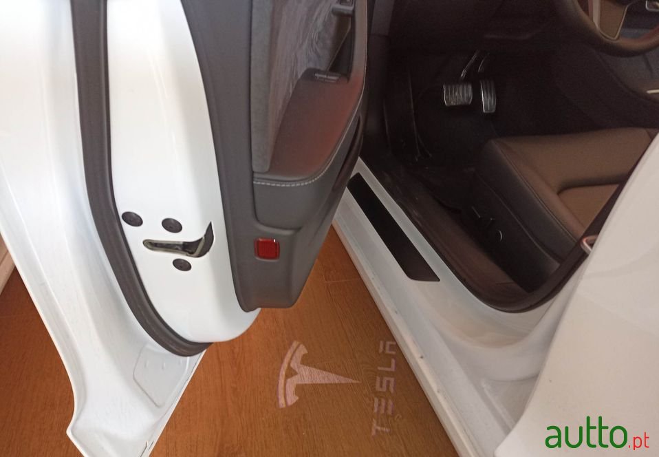 2021' Tesla Model 3 photo #5