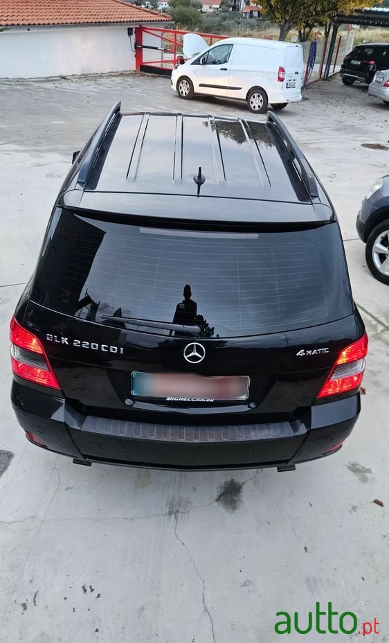 2011' Mercedes-Benz Classe Glk photo #5