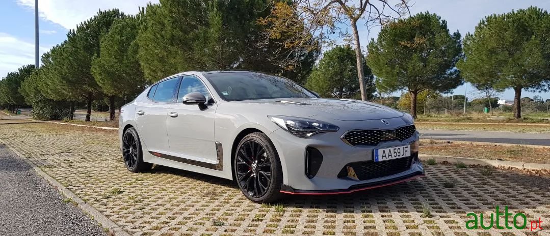 2020' Kia Stinger photo #1