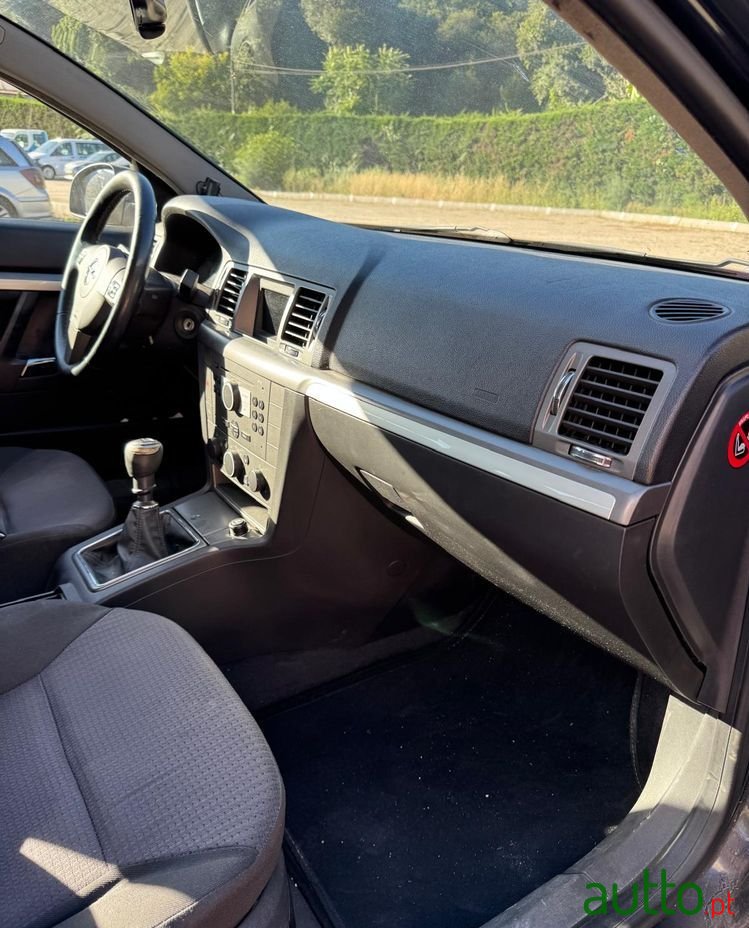 2007' Opel Vectra 1.9 Cdti Executive photo #6
