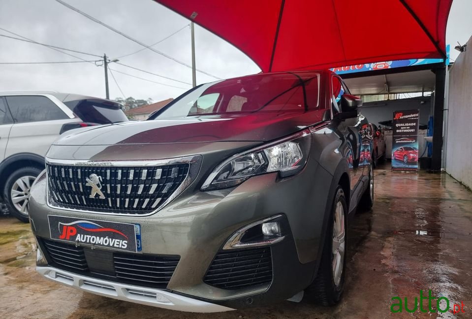 2019' Peugeot 3008 photo #3