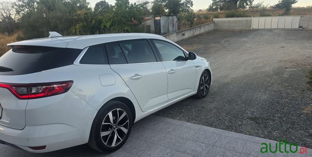 2019' Renault Megane Sport Tourer photo #6