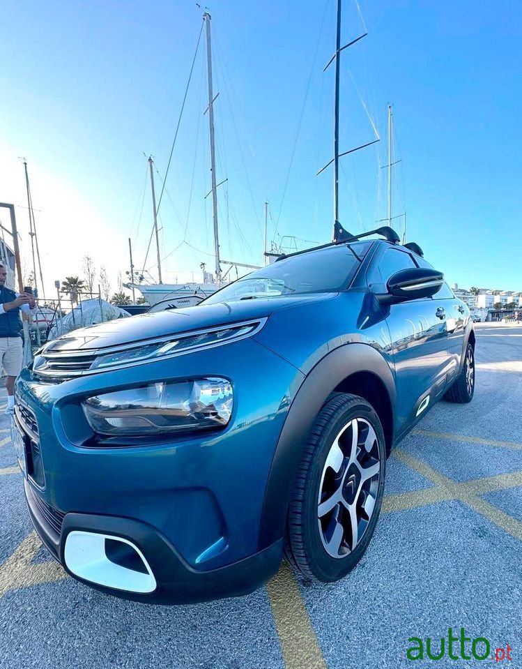 2019' Citroen C4 Cactus 1.5 Bluehdi Shine photo #1