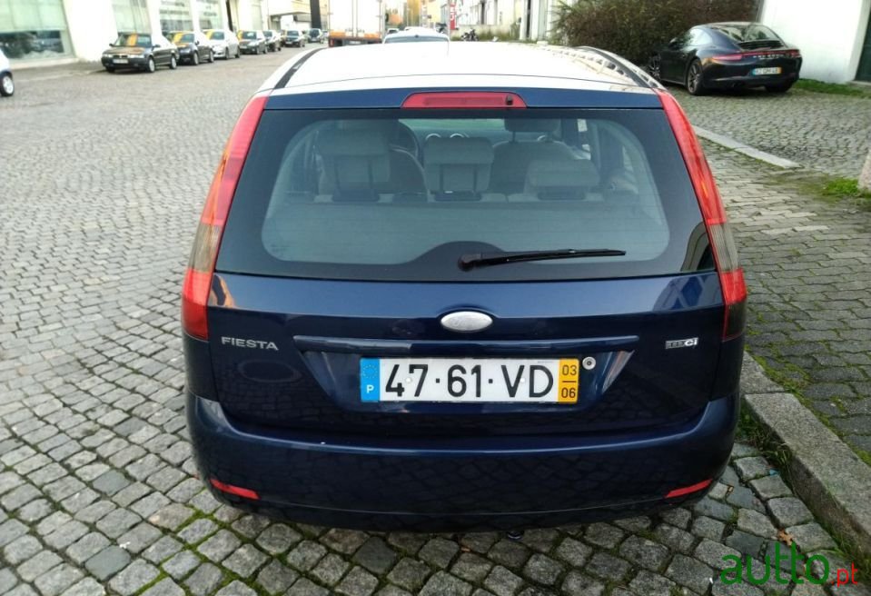 2003' Ford Fiesta photo #2