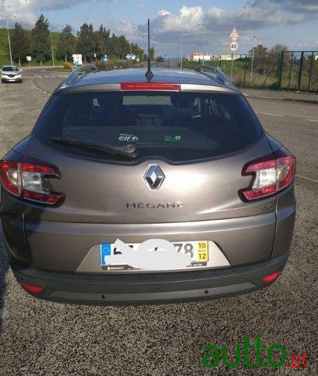 2010' Renault Megane Sport Tourer photo #1