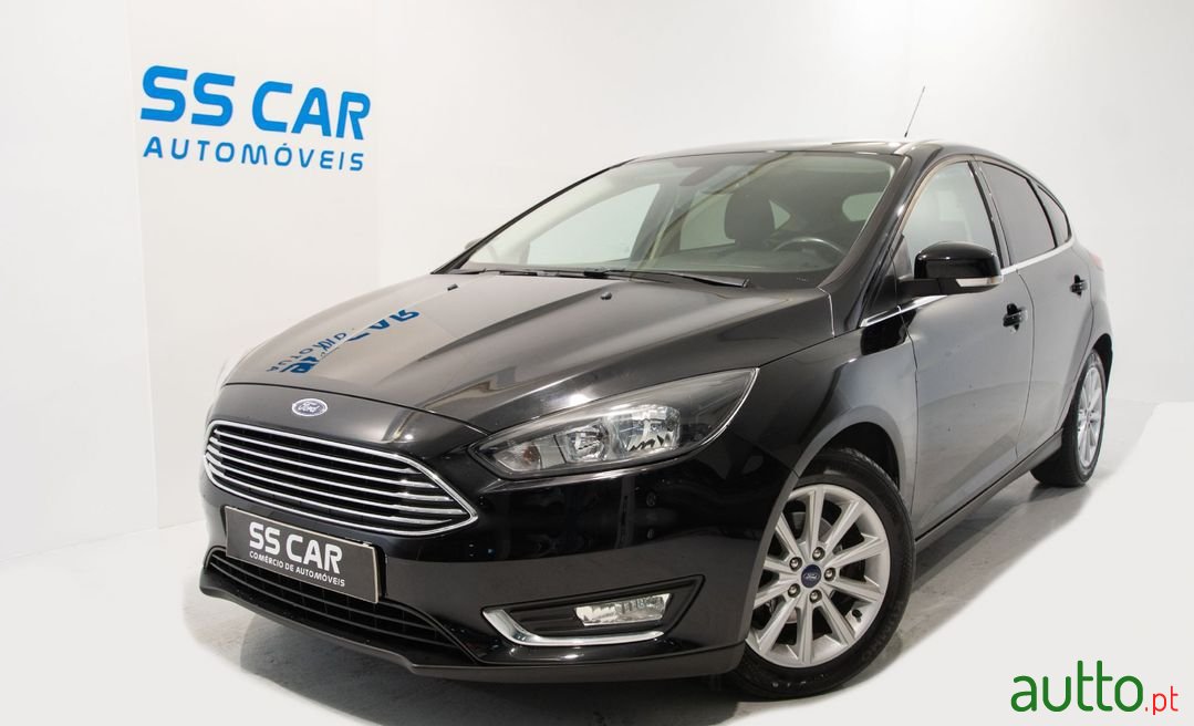 2016' Ford Focus Titanium photo #1