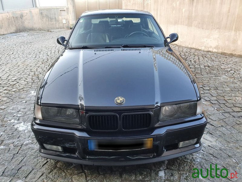 1994' BMW 320 photo #2
