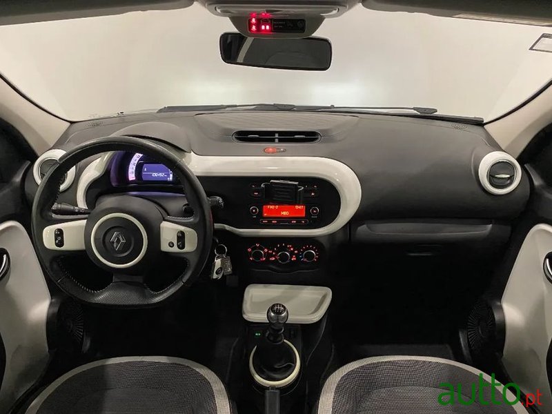 2015' Renault Twingo Sport photo #6