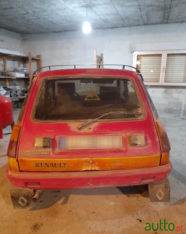 1985' Renault 5 1.1 Gtl photo #1