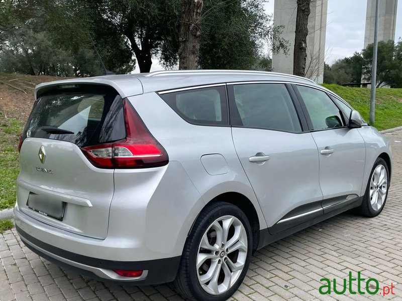 2018' Renault Grand Scenic photo #5