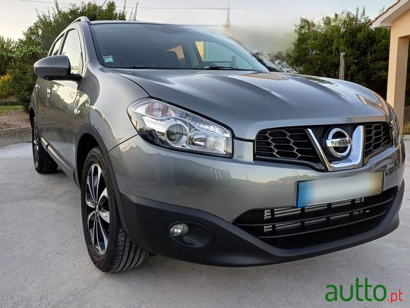 2012' Nissan Qashqai photo #2