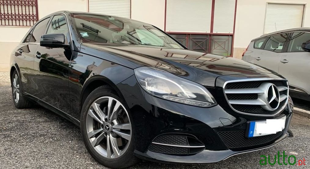 2013' Mercedes-Benz E-300 photo #1