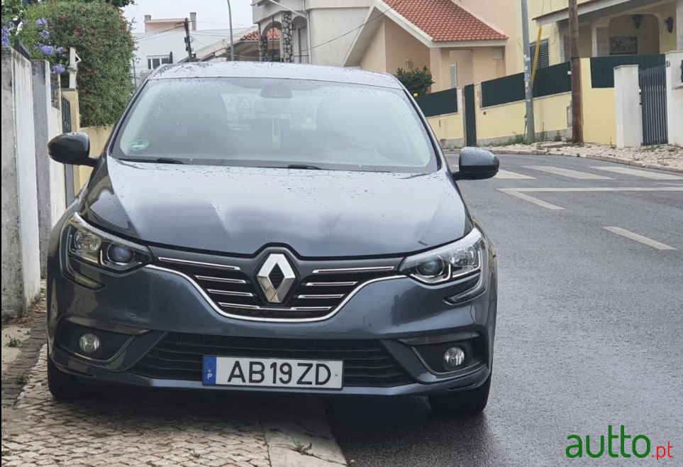 2016' Renault Megane photo #1