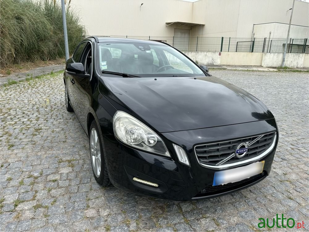 2011' Volvo V60 photo #6