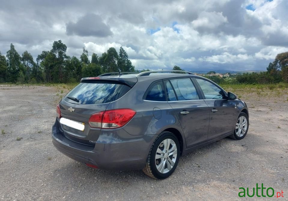 2013' Chevrolet Cruze Sw photo #3
