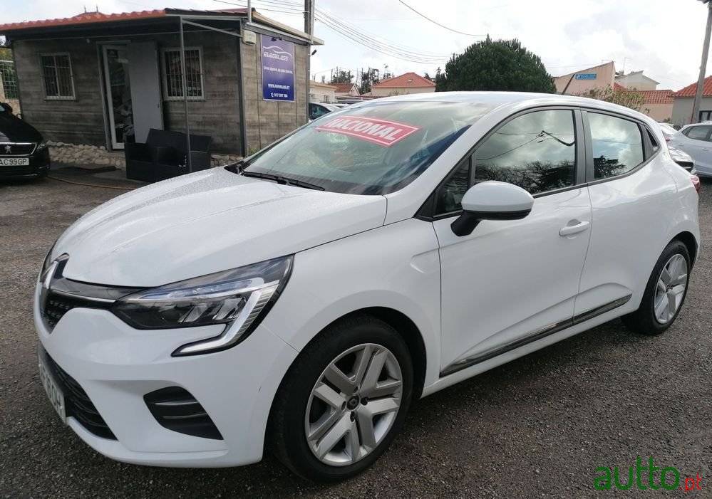 2021' Renault Clio photo #4