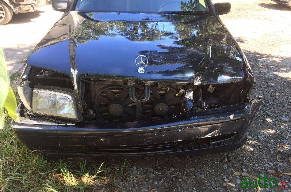 1998' Mercedes-Benz C-250 photo #4