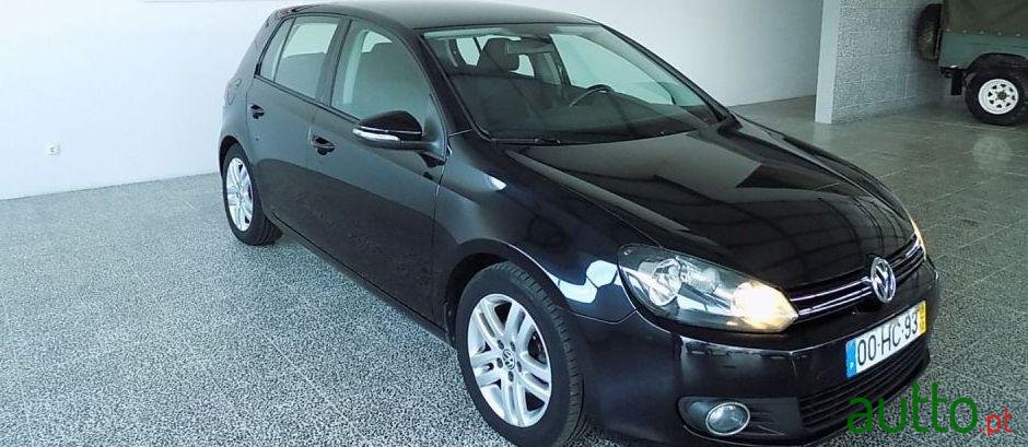 2008' Volkswagen Golf photo #2