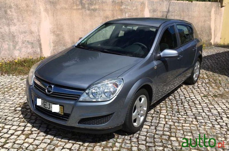 2007' Opel Astra 1.3 Cdti photo #1