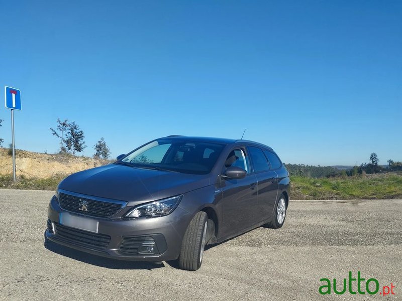 2018' Peugeot 308 Sw photo #2