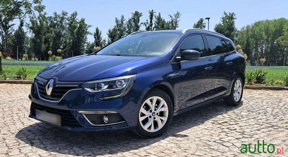 2019' Renault Megane Sport Tourer photo #1