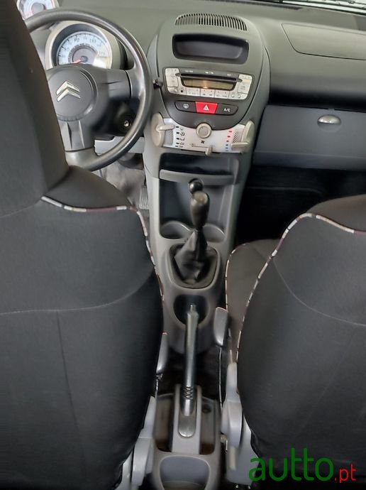 2010' Citroen C1 photo #5