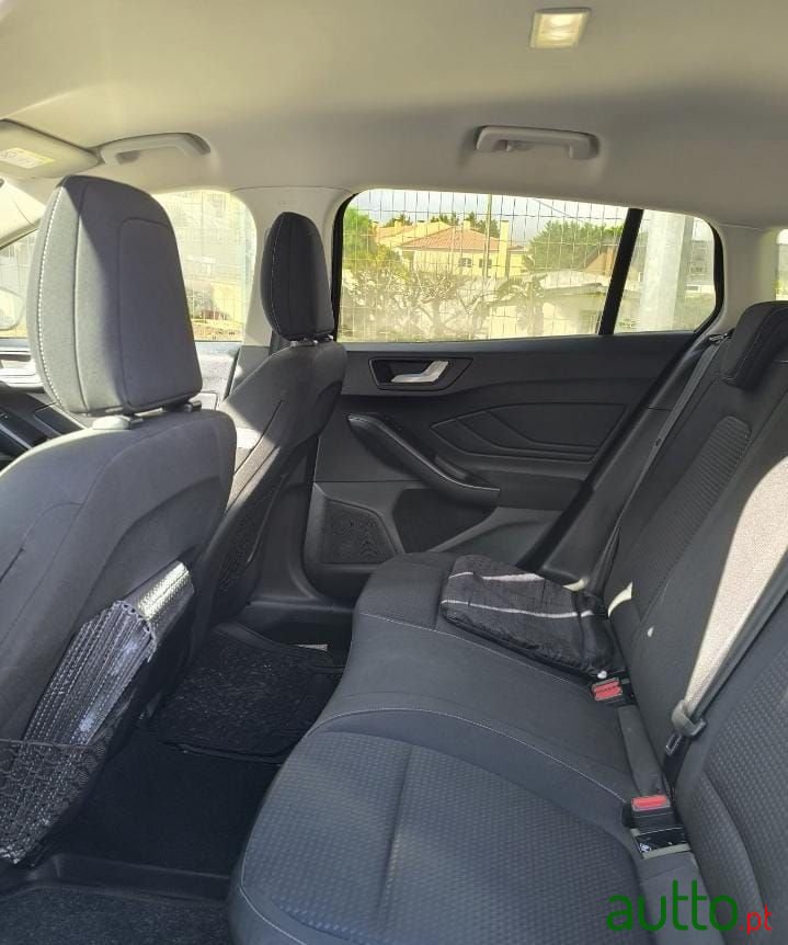 2019' Ford Focus C-MAX photo #5