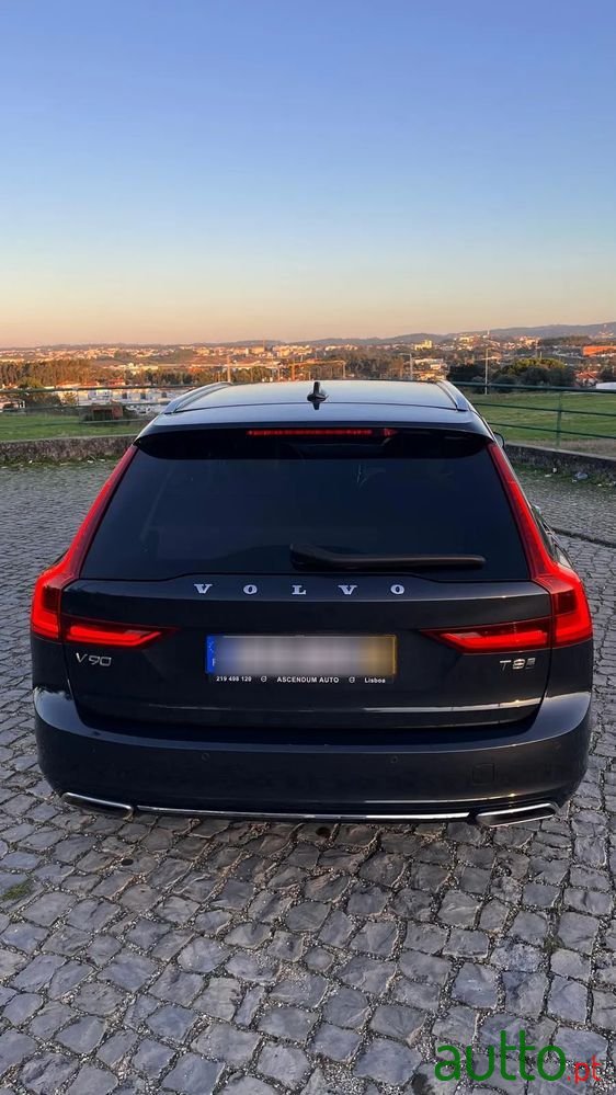 2020' Volvo V90 photo #5