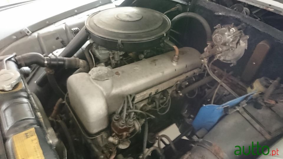 1970' Mercedes-Benz 230E photo #3