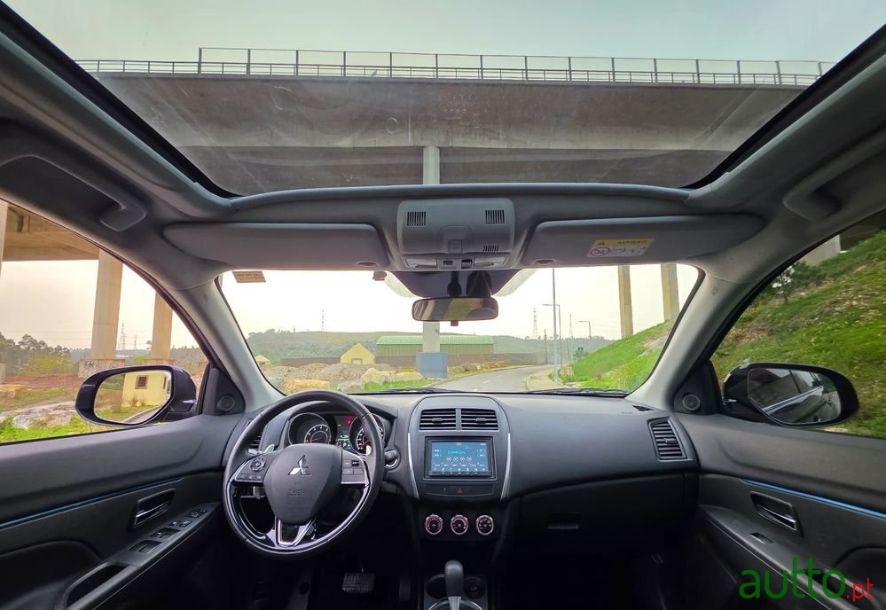 2019' Mitsubishi ASX photo #5