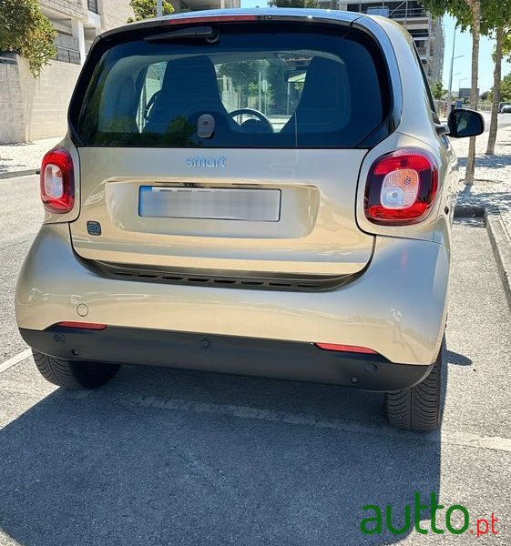 2020' Smart Fortwo Eq Passion photo #2