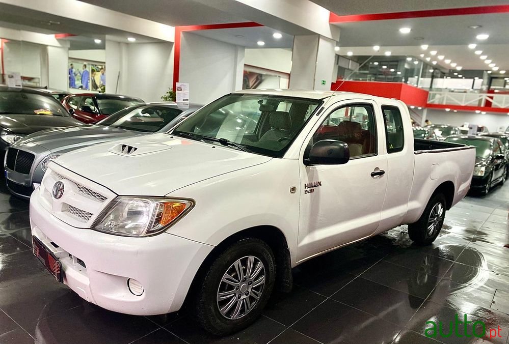 2008' Toyota Hilux 2.5 D-4D Ce photo #4