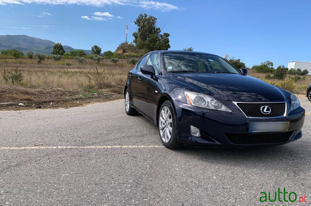 2007' Lexus IS D Luxury 26 photo #2