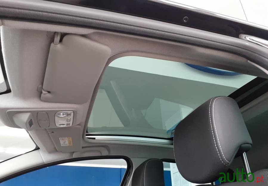 2016' Renault Clio photo #6