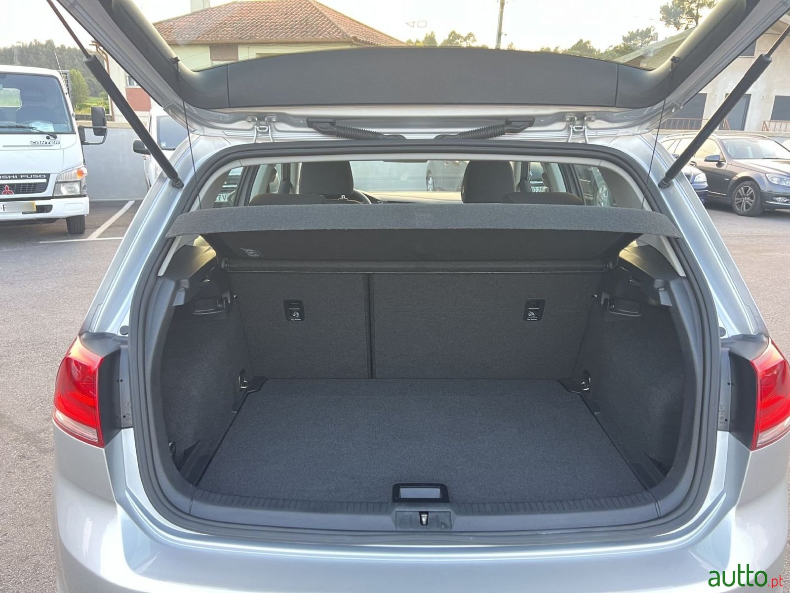 2014' Volkswagen Golf photo #5