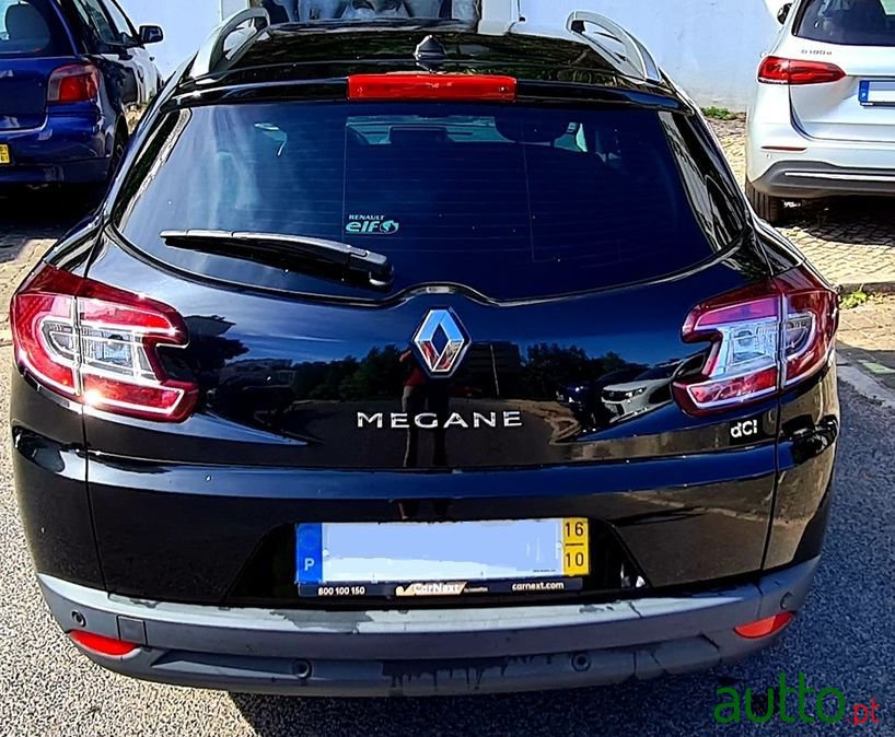 2016' Renault Megane Sport Tourer photo #4
