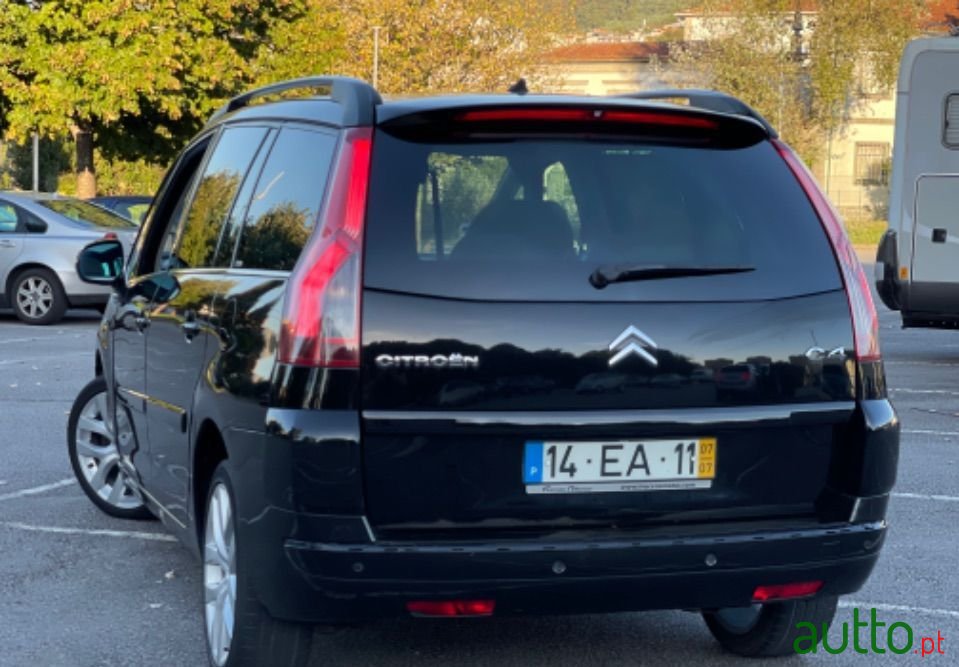 2007' Citroen C4 Grand Picasso photo #3
