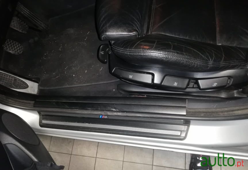 2002' BMW 320 photo #2